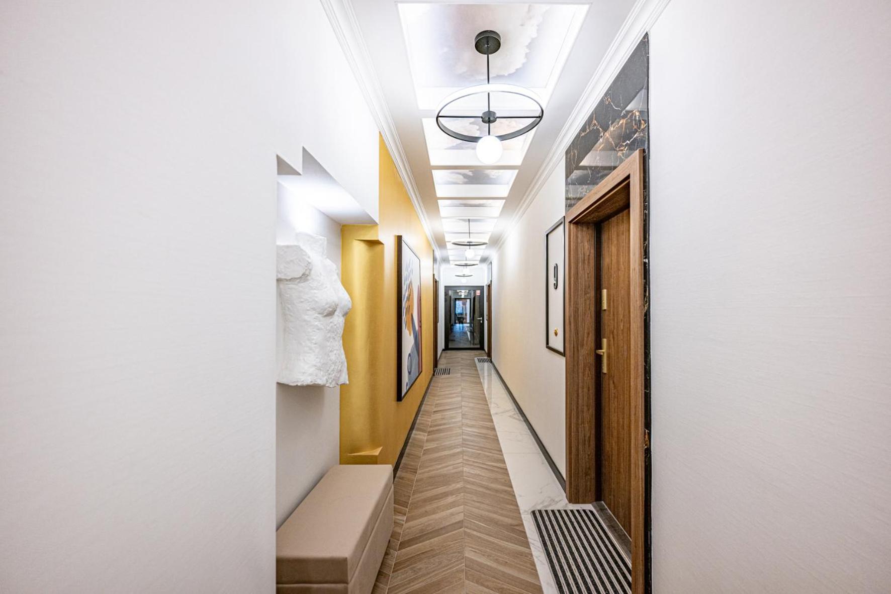 Botanique Apartment