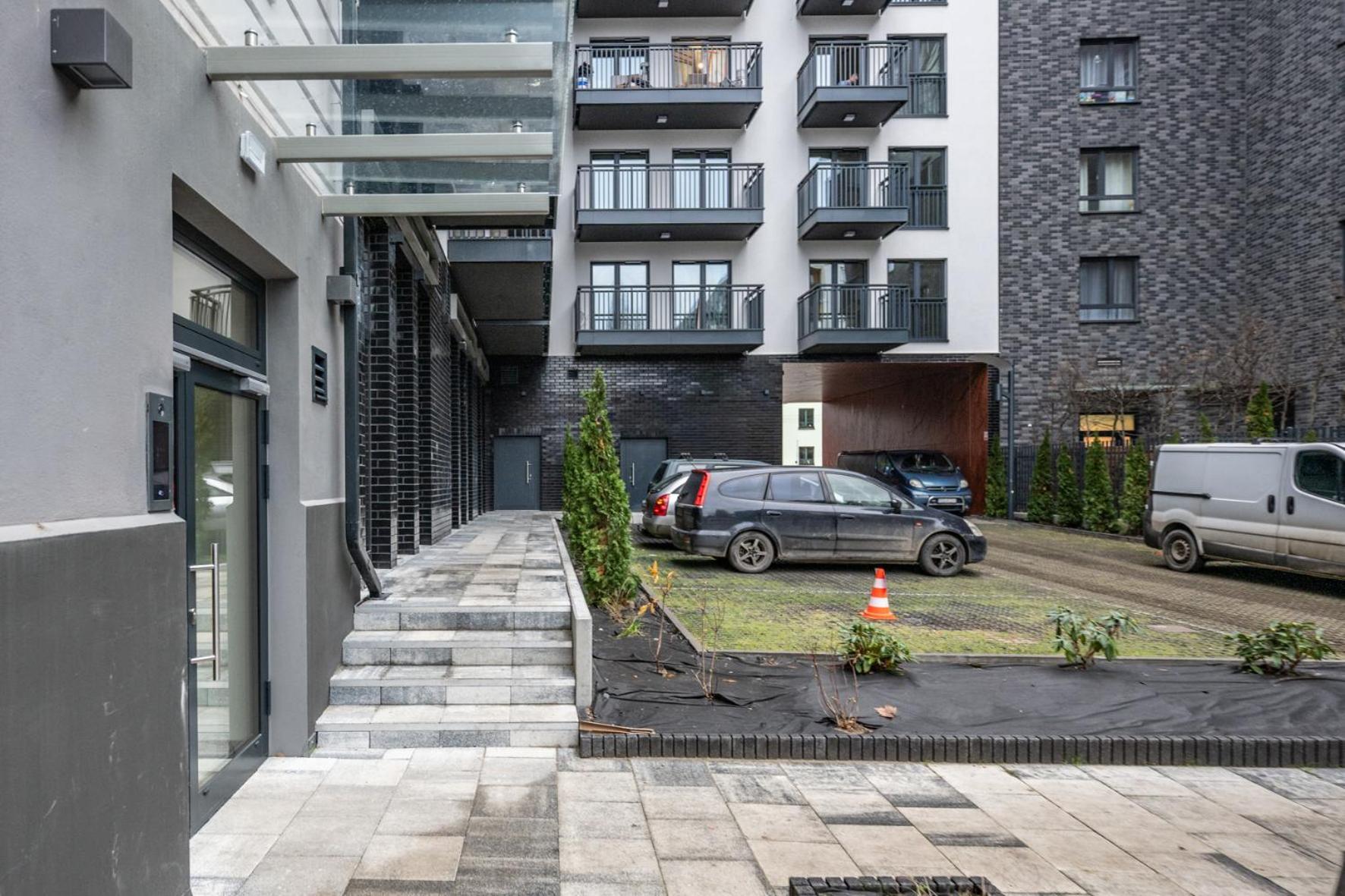 Botanique Apartment *